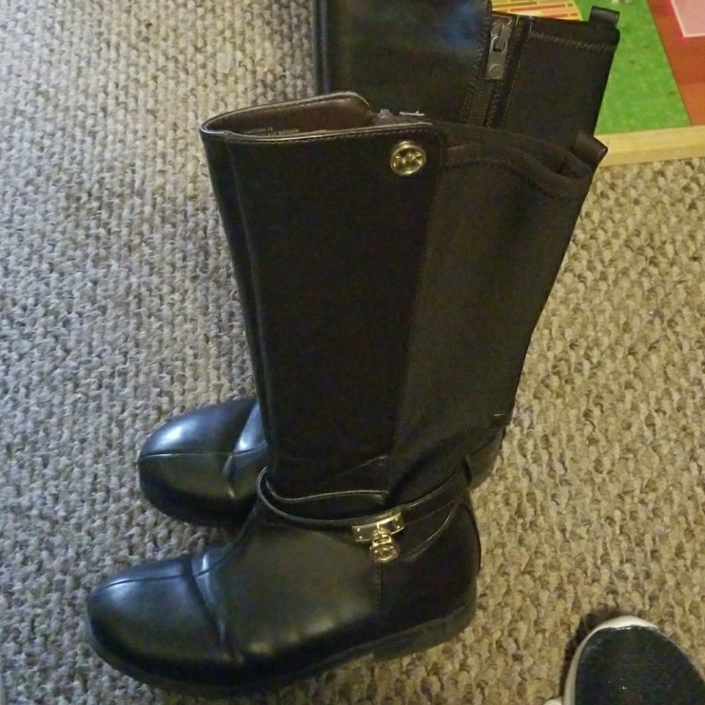 Michael  kors girl boots